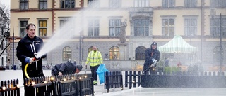 Nu kan du åka skridskor på torget igen