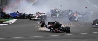 Sainz segrare på Silverstone – efter otäck krasch