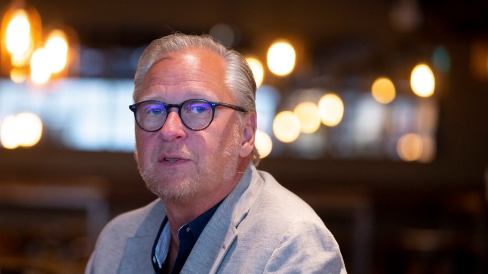 "Nog hoppade jag till lite när jag läste rubriken. Vi var medvetna om att hon hade jobbat sex år i Tierp som kommunchef och i slutet hade de helt enkelt olika syn på saker och ting", säger Håkan Johansson, Moderaternas gruppledare i Piteå. (Arkivbild)