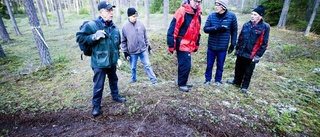 Motocrossåkare trasar sönder naturområden