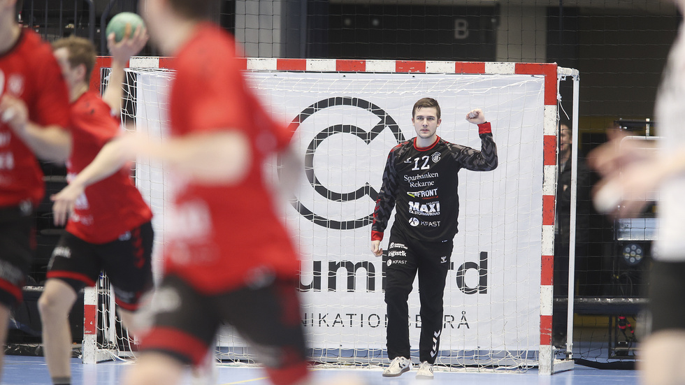 Marko Roganovics ersättare Sebastian Westerlund stod för stark första halvlek med 37 i räddningsprocent. Men den andra halvleken vill nog både han och övriga i Guif glömma.