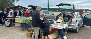 Mer liv i hamnen – bakluckeloppis varje söndag