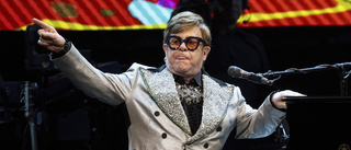 Elton John sålde prylar för över 80 miljoner