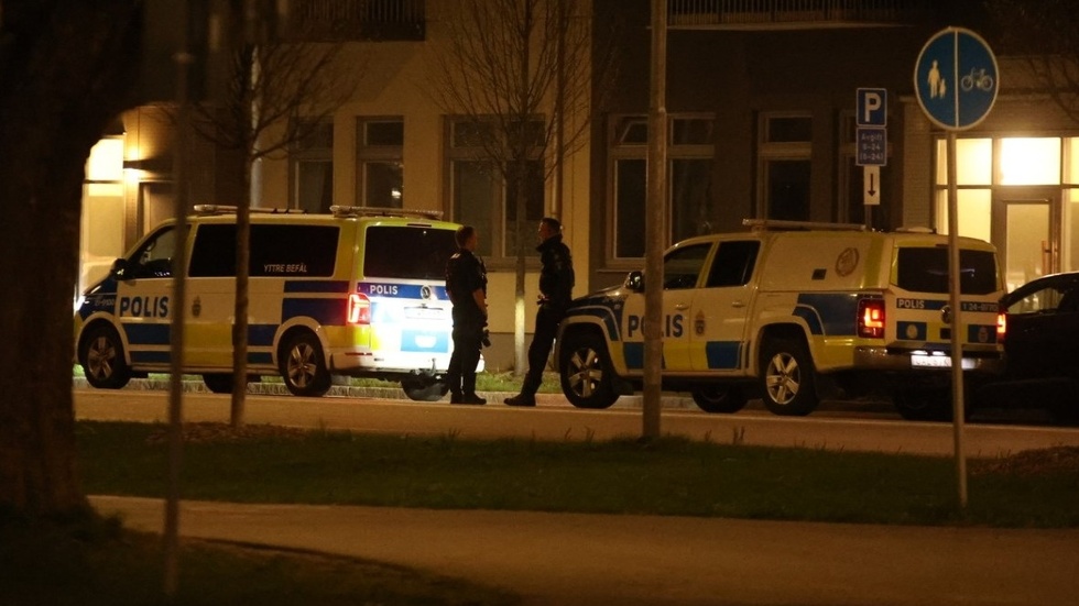 Polisinsats i Gränby natten till onsdagen.