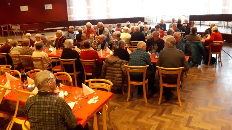 Den populära grötlunchen, som övergått i julbuffé, lockade 70 personer i år.