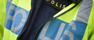 Man togs omhand av polis efter festkväll