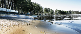 Badstranden i Varamon förblir intakt