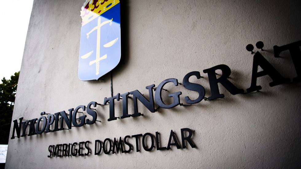 Två månader efter två slag och narkotika.