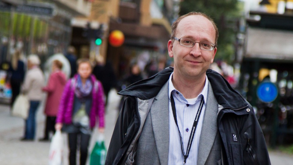 Martin Tollén (S) är vice ordförande i trafik- och samhällsplaneringsnämnden i Region Östergötland.