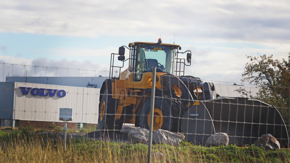 Volvo CE, som tillverkar anläggningsmaskiner i Eskilstuna, visar god lönsamhet och ökad orderingång för fjärde kvartalet.