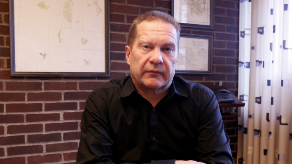 Socialtjänsten har kommit med förslag för hur besparingarna ska göras. "Det är ett politiskt beslut att vi ska ha den här nivån och sänka kostnaderna", säger Hans Nyberg, socialchef.