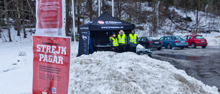 De står kvar efter tre månader: "Det finns de som svär åt oss"