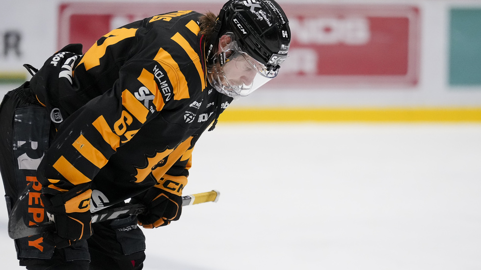 Jonathan Pudas var inne på tre av fyra baklängesmål när Skellefteå AIK hemmaföll mot Linköping, i matchen som gästerna vann med 4–0.