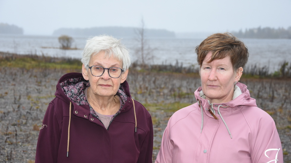 Vega Fogman och Ann-Kristin Georgson från Kalix kvinno- och tjejjour. Menar på att beslutet klingar illa med Kalix kommuns nollvision om mäns våld mot kvinnor.