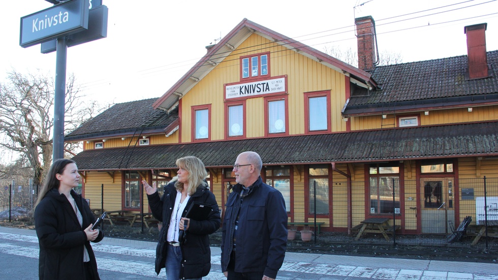 Mimmi Westerlund (KD), Monika Lövgren (SD) och Mikael Rye-Danjelsen (KNU) hoppas på att nya fakta som kommit fram om framtidens bostadsbyggande ska bana vägen för ett tilläggsavtal till fyrspårsavtalet.