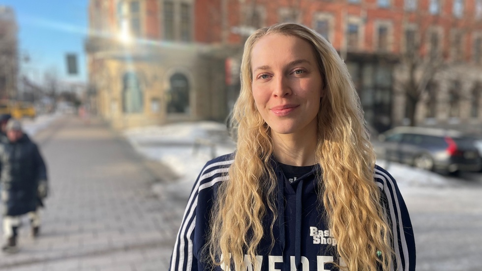 Ellen Nyström är tillbaka i Luleå för att spela EM-kval. Sverige möter Estland i Luleå Energi Arena under söndagen.