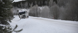 Stoppa lastbilarna som kör med dåliga däck på glashala vägar