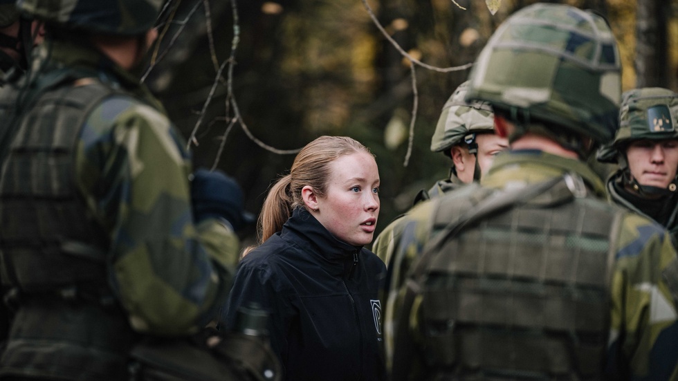 Ella Bjurhager är ledamot i Pliktrådet som riktar kritik mot I19 där ett kompani använt sig av otillåten kollektiv bestraffning.