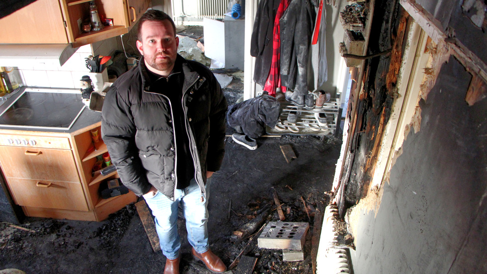Jerry Johansson reagerade på att det började lukta konstigt. Snabbt var han framme vid elskåpet och slog av det, men snart insåg han att det var försent. 