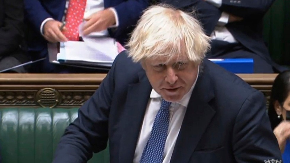 Storbritanniens premiärminister Boris Johnson under talet där han meddelar landets diplomatiska OS-bojkott.