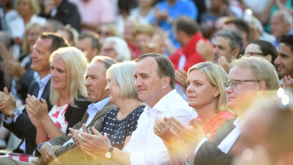 


Här ser vi dramats tre huvudpersoner. Peter Hultqvist, Magdalena Andersson. Stefan Löfven: Tre socialdemokrater med makt. 



