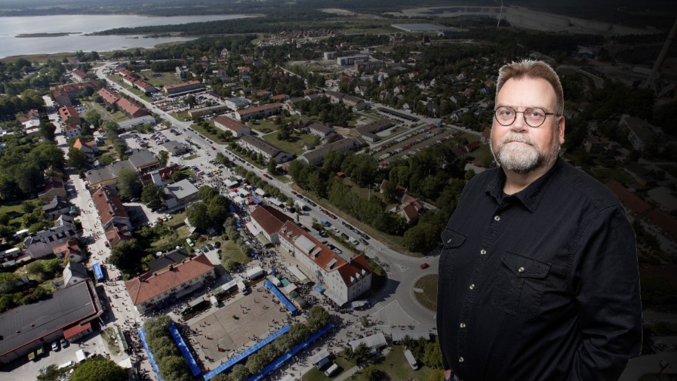 ”Det motstånd som vindkraftverk möter från närboende är bara en ljum sommarbris jämfört med det motstånd ett kärnkraftverk skulle få”, skriver Gotlands Folkblads ledarskribent Erik Fransson.