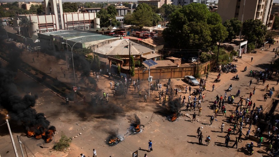 Protester i Burkina Fasos huvudstad Ouagadougou i slutet av november.