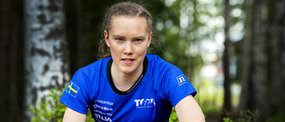 Tove Alexandersson ställs mot skidparet