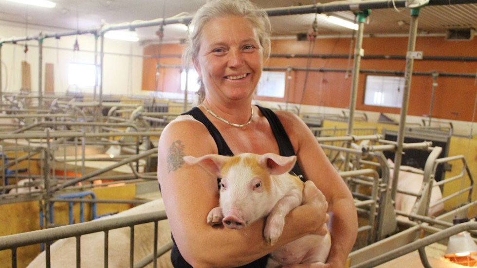 Billigare importerad mat har också sitt pris, i ökad miljö- och klimatpåverkan och människors arbetsvillkor, skriver Jeanette Blackert.