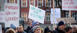 Stoppa raset för personlig assistans