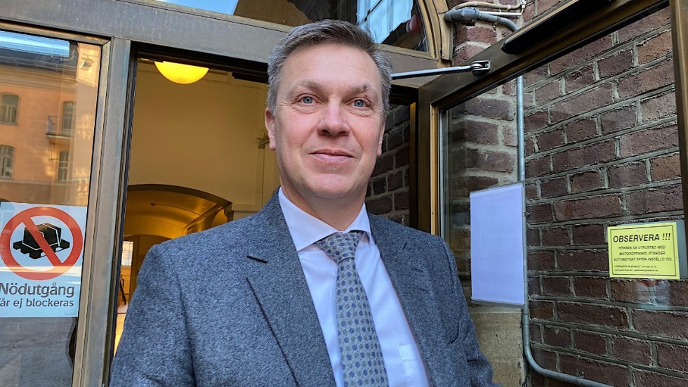 Niclas Lindahl, biträdande kommundirektör, menar att det inte är klarlagt var de juridiska gränserna går för vad en kommun får och inte får göra i sin jakt på bidragsfuskare.