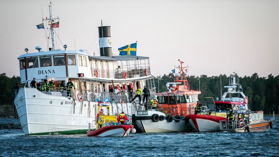 MS Diana gick på grund i Nyköpings skärgård för ett par veckor sedan.