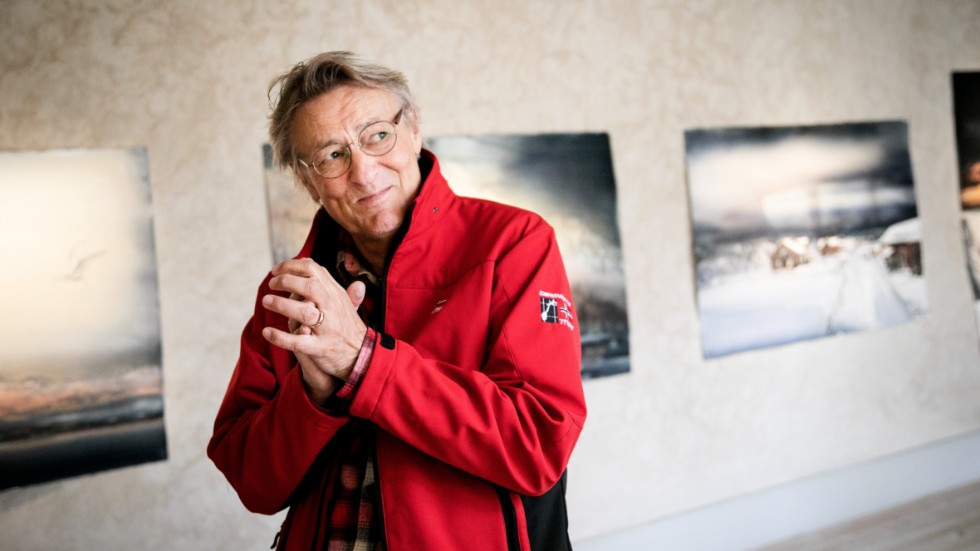 Lars Lerin medverkar i samlingsutställningen "Expedition Konst" där alla konstnärer deltagit vid forskningsexpeditioner till Arktis och Antarktis.