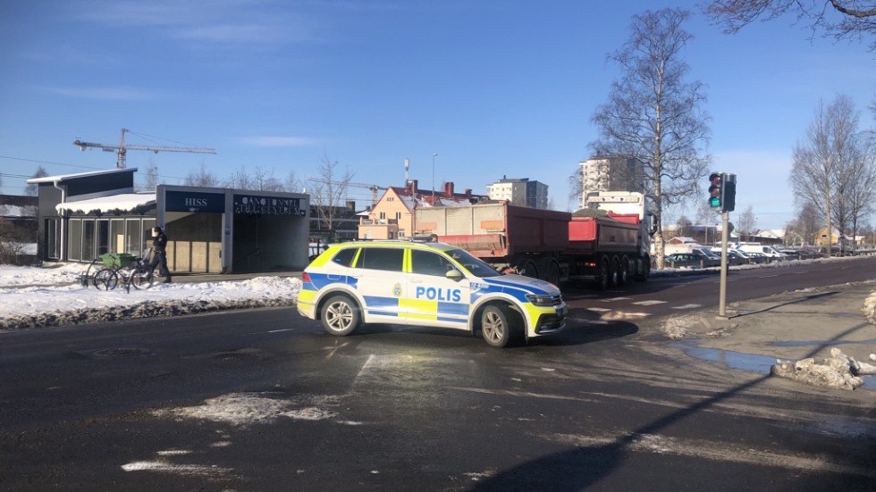 Foto taget på olycksplatsen på Järnvägsleden.