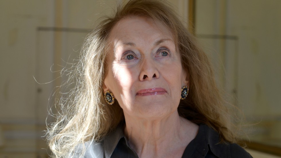 Efter över 40 år lyckades Annie Ernaux skriva om de händelser som fick henne att en gång vilja bli författare. "Jag tänkte att annars kanske jag aldrig skriver den här boken, jag kanske dör innan. Och det skulle ha varit ett nederlag", säger hon. Pressbild.