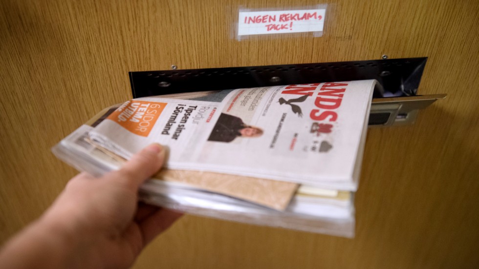 Signaturen "Ordförande" är kritisk till hur Postnord hanterar en fråga om postlådor och brevinkast.
