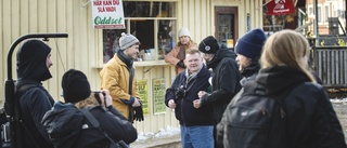 Filminspelning i Piteå – legendariska kiosken återuppstår under två dagar • Piteåprofilen Bosse Lundkvist: "Den är ruggigt lik"