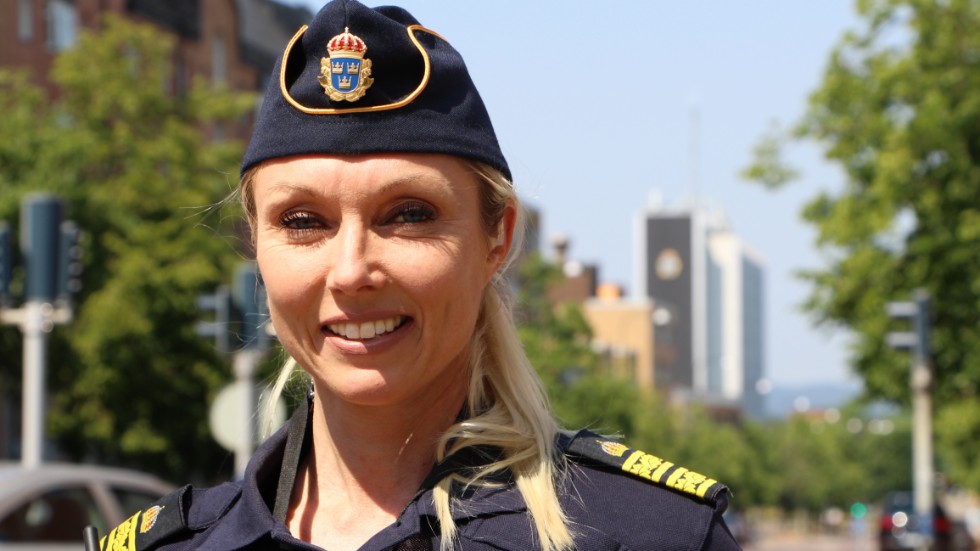 Linda H Staaf byter jobb. Från polisens underrättelseverksamhet på Noa till justitiedepartementet.