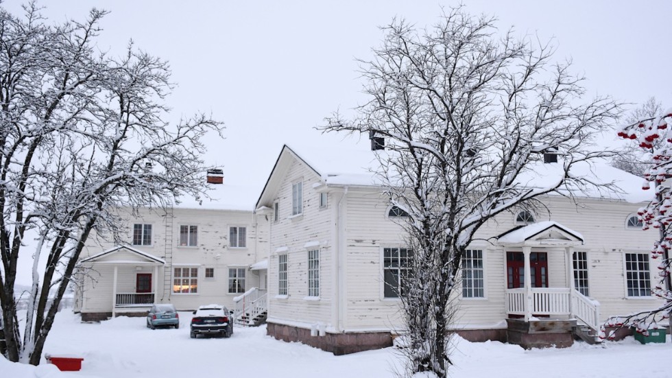  Gamla sjukstugan i Kiruna. Här sägs syster Mia gå igen. Huset var sjukstuga fram till 1950. Idag håller musikföreningen Tusen Toner till här. 
