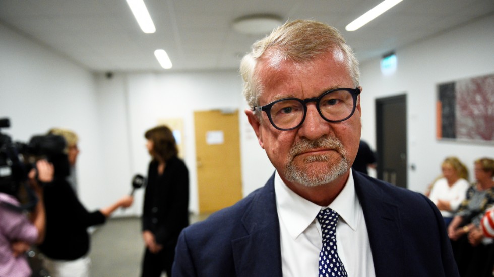 Sven Severin, som företräder den åtalade samebyordföranden, säger att hans klient förnekar brott. ”Vi kommer att utveckla det under rättegången”, säger han. (Arkivbild)
