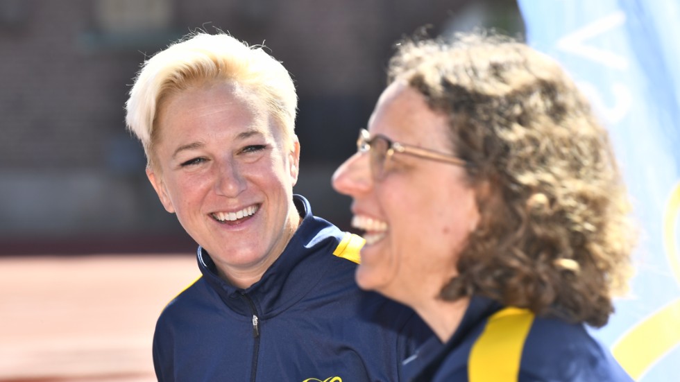 Kajsa Bergqvist, till vänster, tar över som förbundskapten efter Karin Tornelklint, till höger, efter den här säsongen.