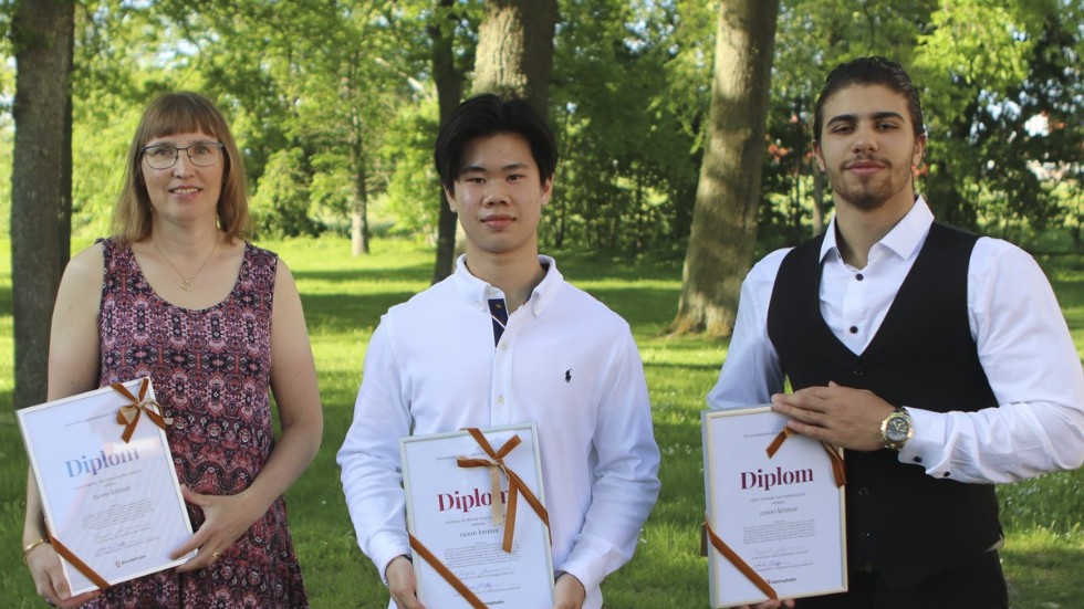 Karin Lagmyr, KKK, Anthony Vu, Karade Dojo och Jafar Hamade, KAIK fick alla motta av Katrineholms kommuns idrottsstipendier vid utdelningen vid Stora Djulö.