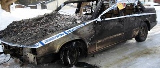 Kraftig garagebrand i radhuslänga