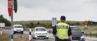 Svår balansgång för poliser   