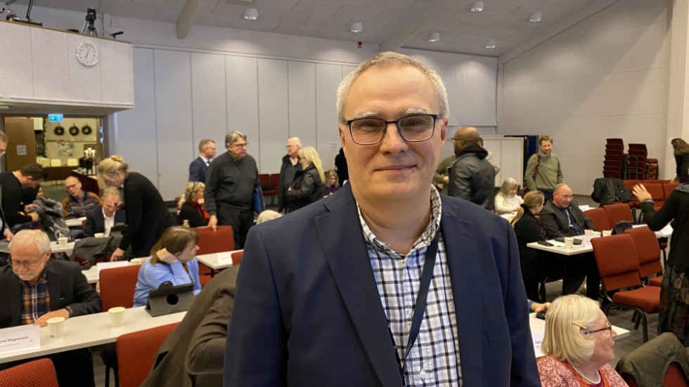 "Jag tror inte att man i utvärderingen tittar särskilt på vad som händer om avgiften tas bort", säger tekniska nämndens ordförande Krister Larsson (M).