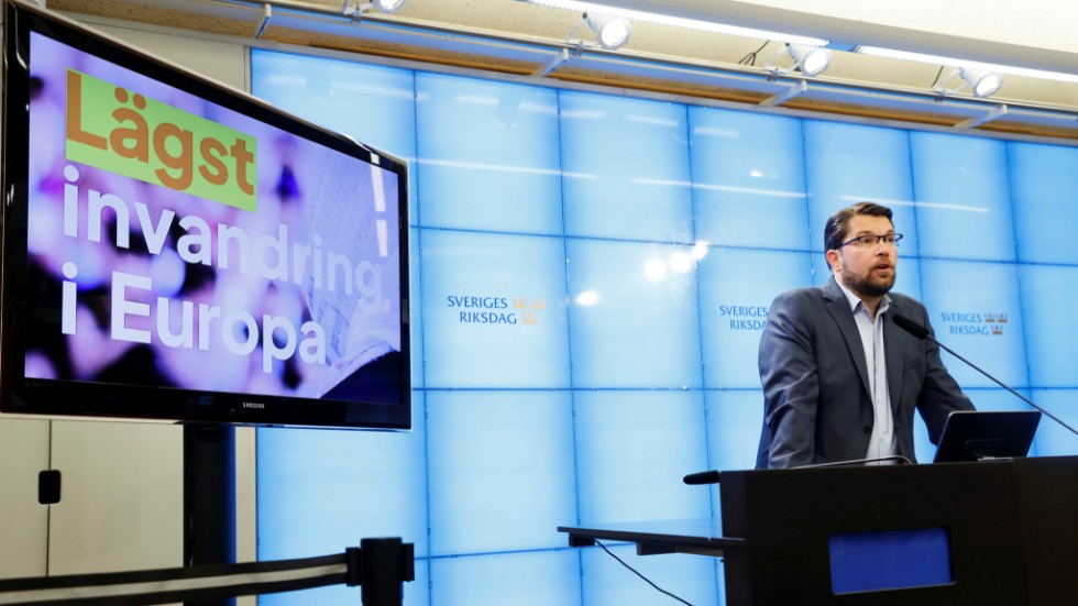 Sverigedemokraternas partiledare Jimmie Åkesson möts av kalla handen från de tilltänkta samarbetspartierna när det gäller en delar i partiets förslag till ny asyllagstiftning. Arkivbild