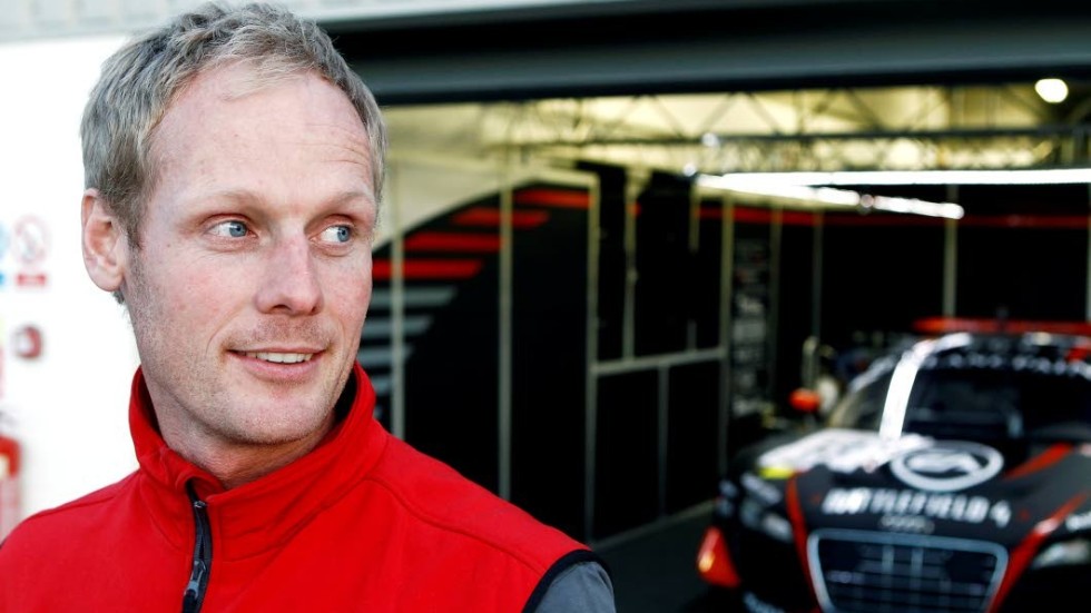 Premiärdags. Den gamla får stå kvar i garaget. I helgen är det premirä för Edward Sandström i AUDI:s nya R8 LMS