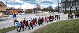 Kommunal tågade mot kommunens utlasningar