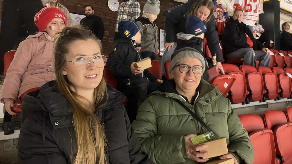 Uppladdning inför Hästens publikmatch.