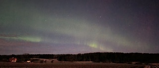 Strålande himlafenomenet på väg mot en topp